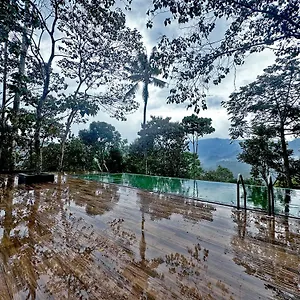 Viceroy Luxury Mountain And 5*, Munnar India